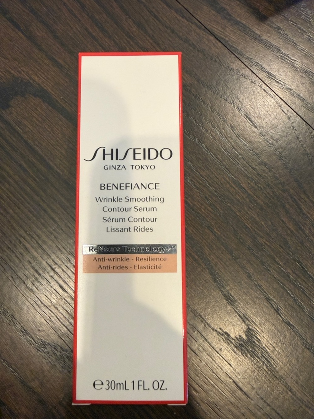 Shiseido Benefiance Wrinkle Smoothing Contour Serum - White with Red Trim
